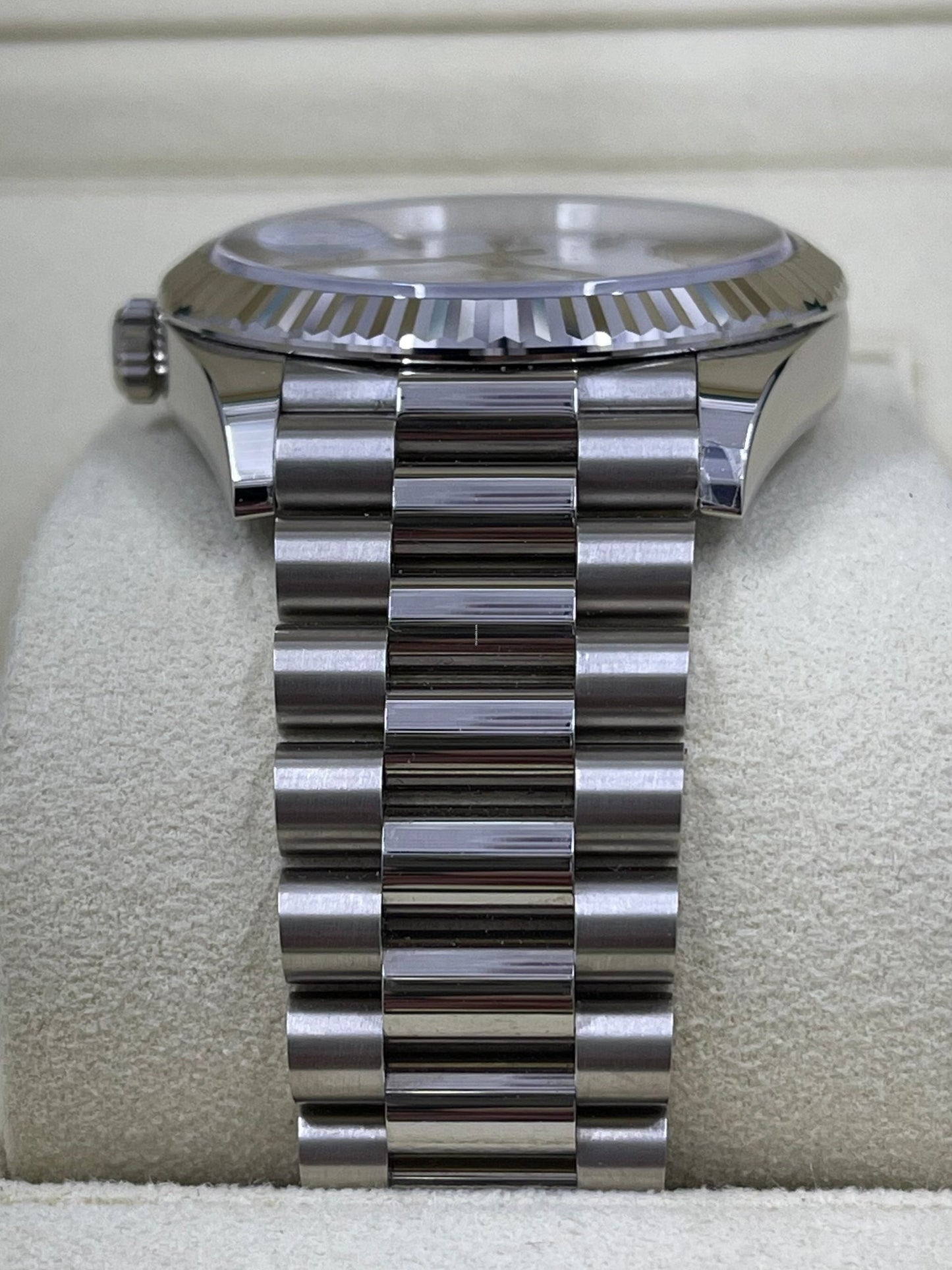 Day-Date 40mm White Gold White Dial President